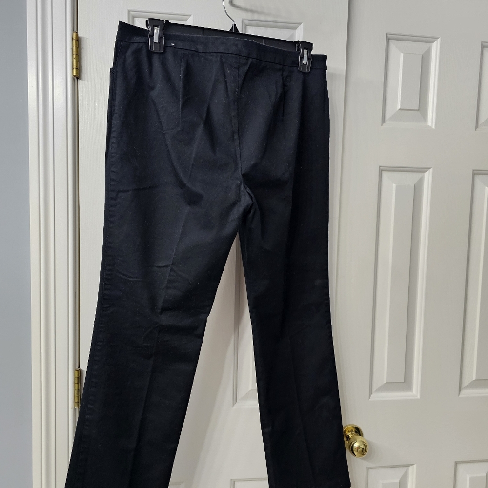 Tommy Hilfiger Pants View 2